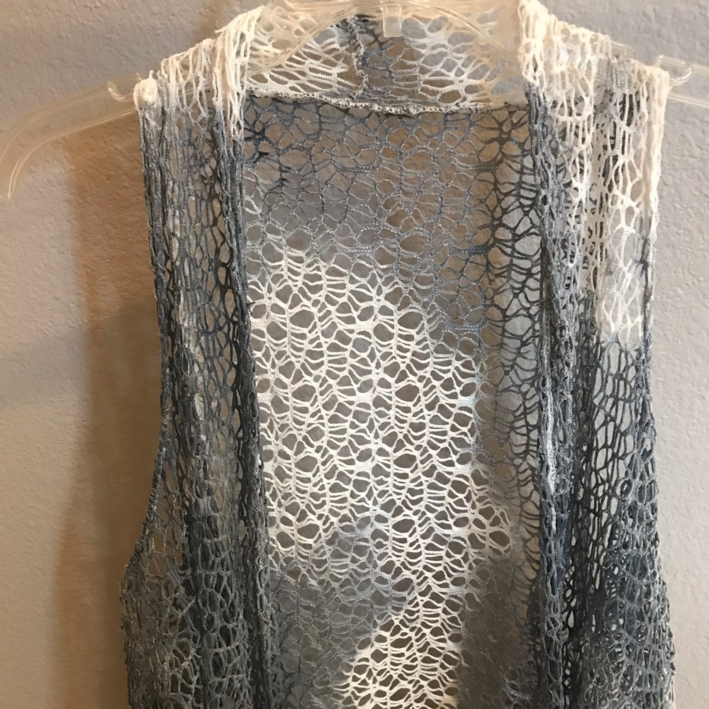 Cool Sleeveless Burnout Vest Sz L